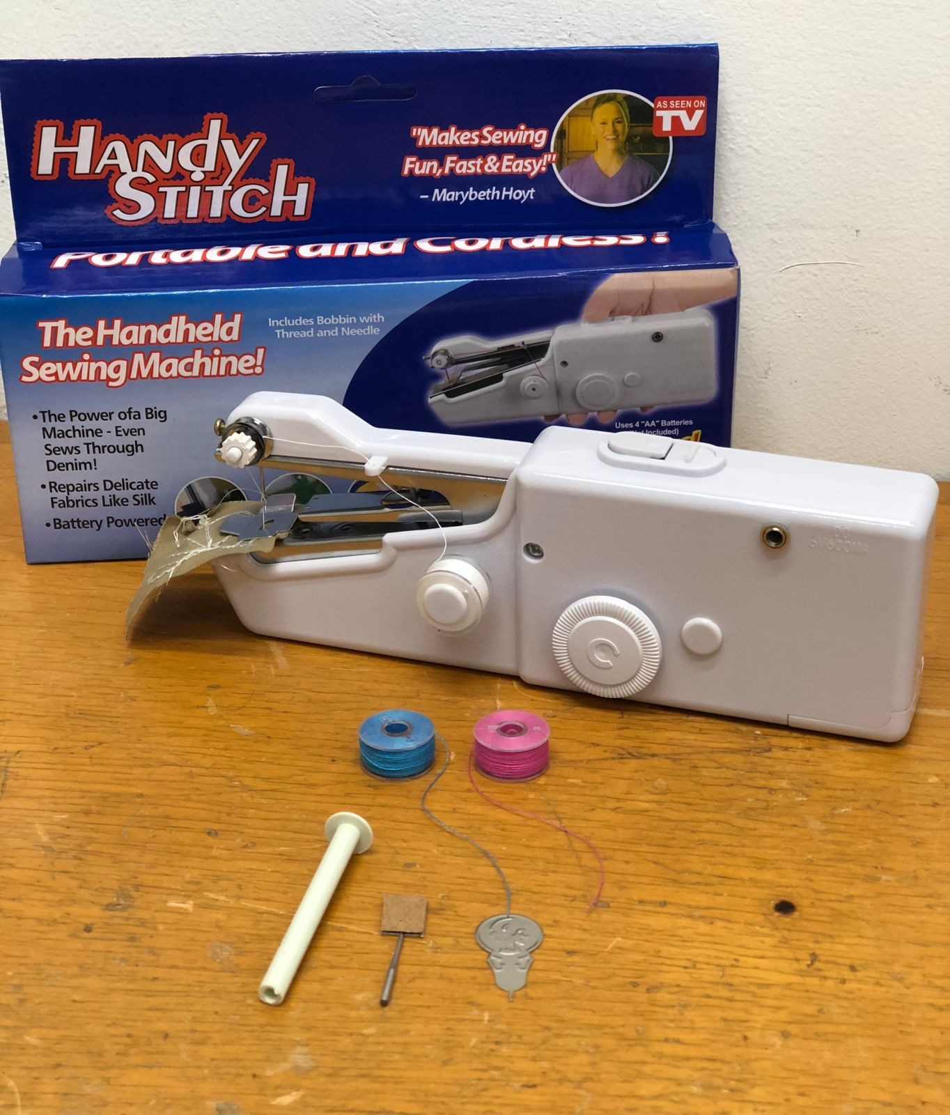 Miniatura 1 de Mini Maquina de Coser Portatil